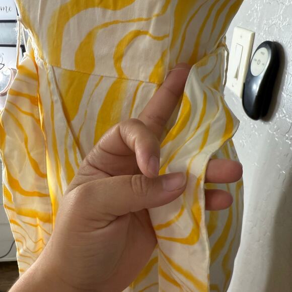 I.N.CPetite Printed Linen-Blend Utility Jumpsuit Yellow, 6 - Picture 8 of 9